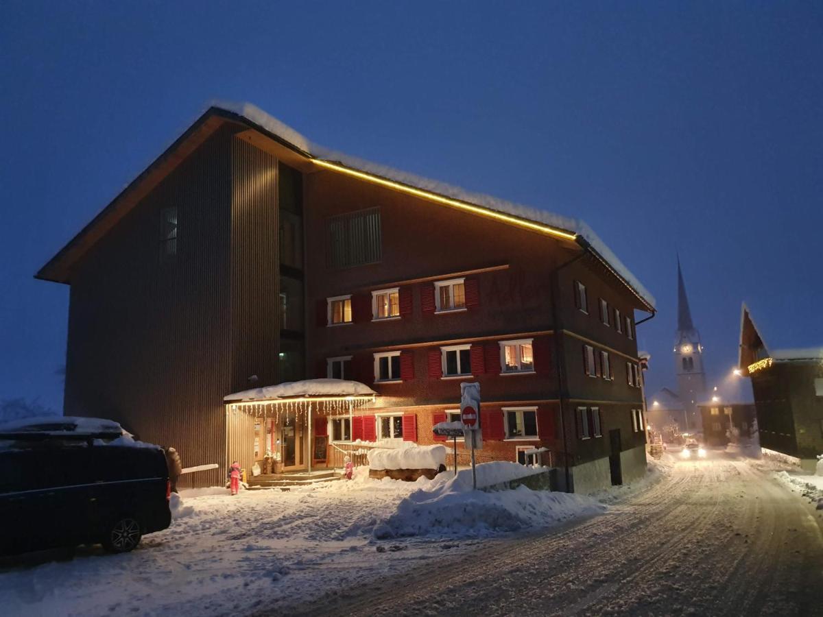 Hotel Familienhotel Adler 3*